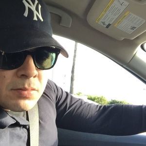 Meet your Posher, Robert